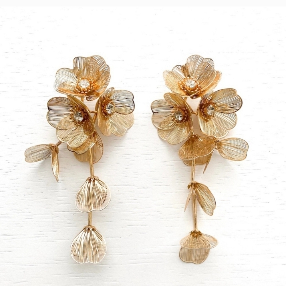 💛▪️Atterri▪️ Elegant Gold Floral Drop Earrings